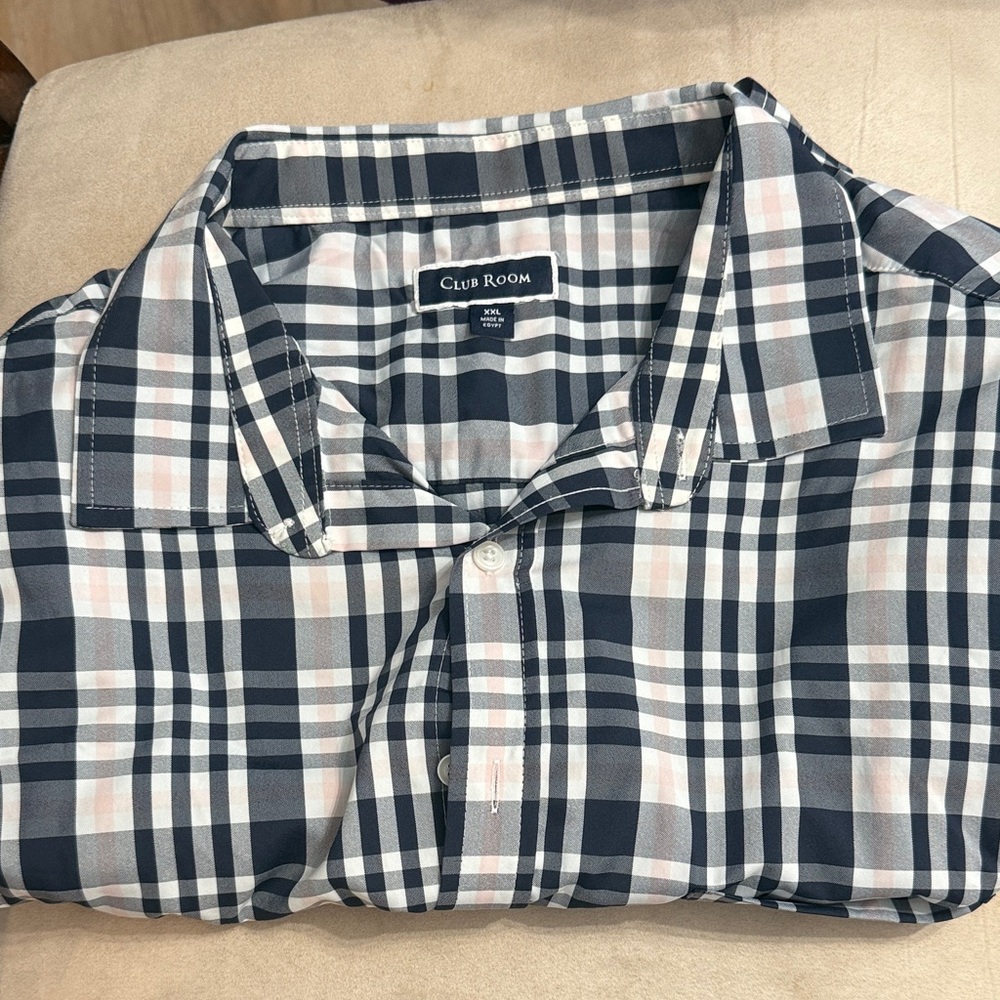 Club Room Men's Navy and White Plaid Shirt